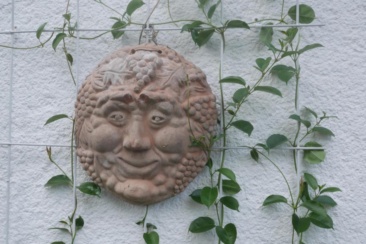 Glueck In Benrath Düsseldorf Exterior foto
